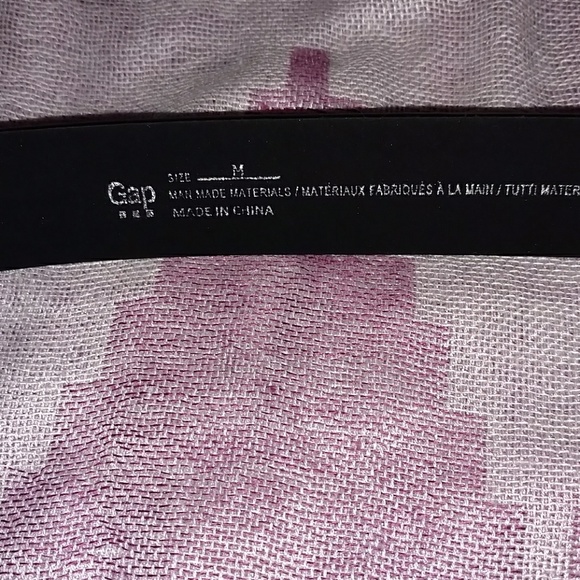 NWOT GAP Belt - Picture 2 of 2